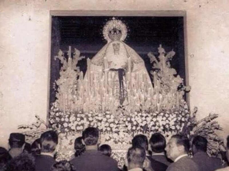 La Virgen del Rosario
