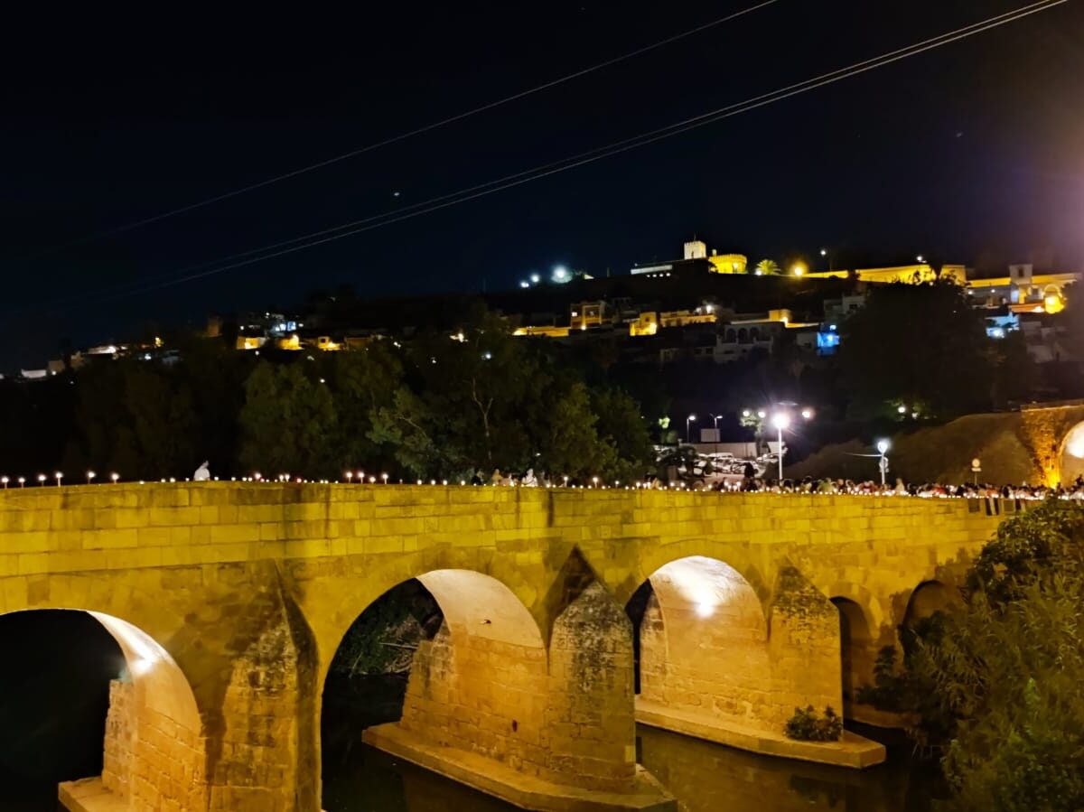 Vigilia a favor de Palestina en el Puente Romano