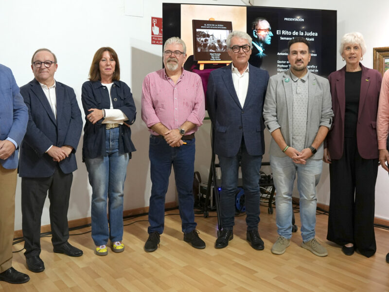 Presentación del libro fotográfico El rito de la Judea - Coral Gata