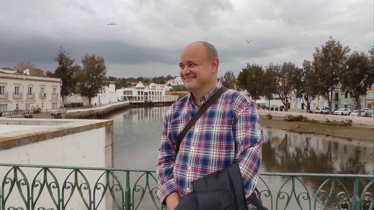 El alcalareño Roberto Marín gana el XIV Certamen Internacional de Microrrelatos «Cardenal Mendoza»