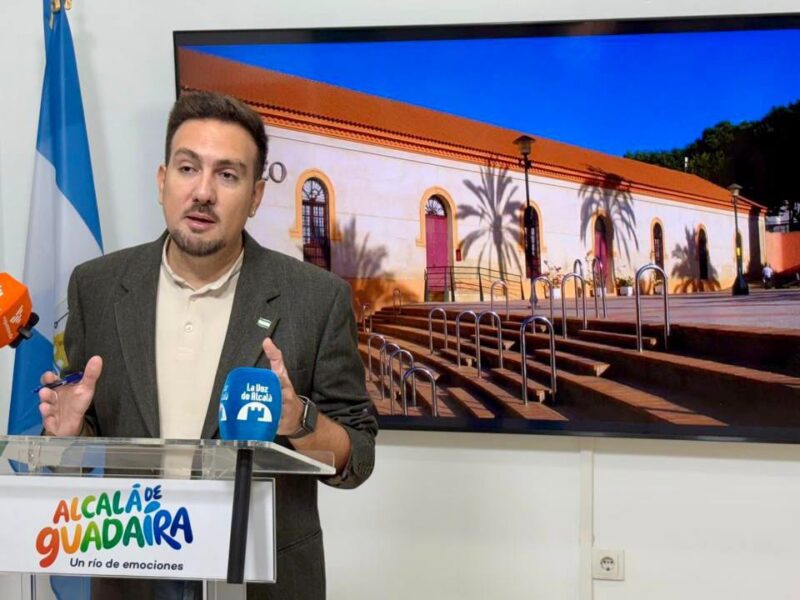 El delegado de Cultura, Christopher Rivas durante la presentación de las actividades