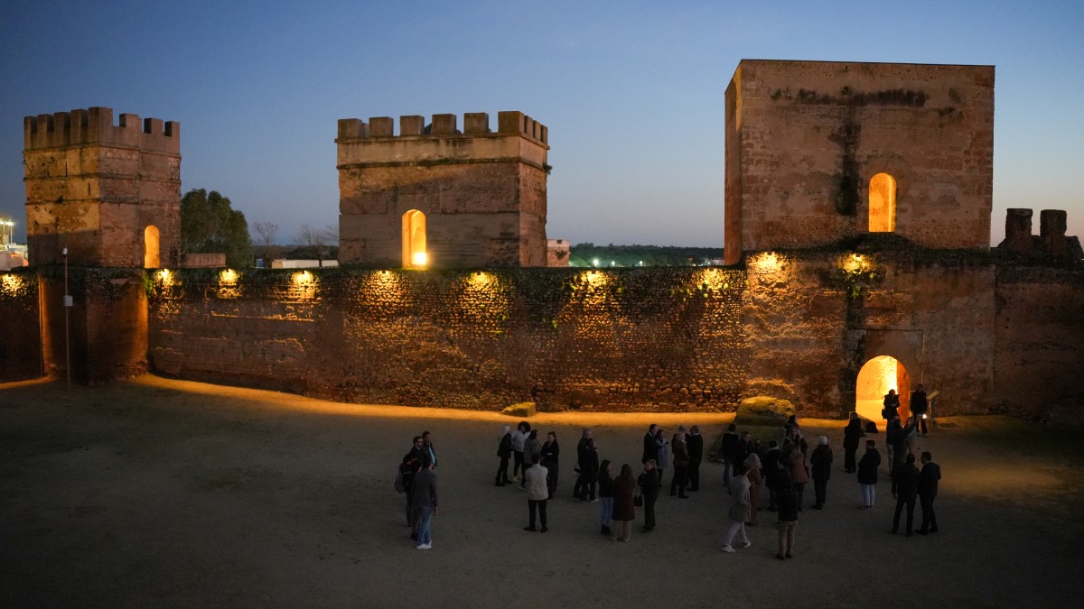 El Castillo abre sus puertas de noche envuelto en una atmósfera medieval