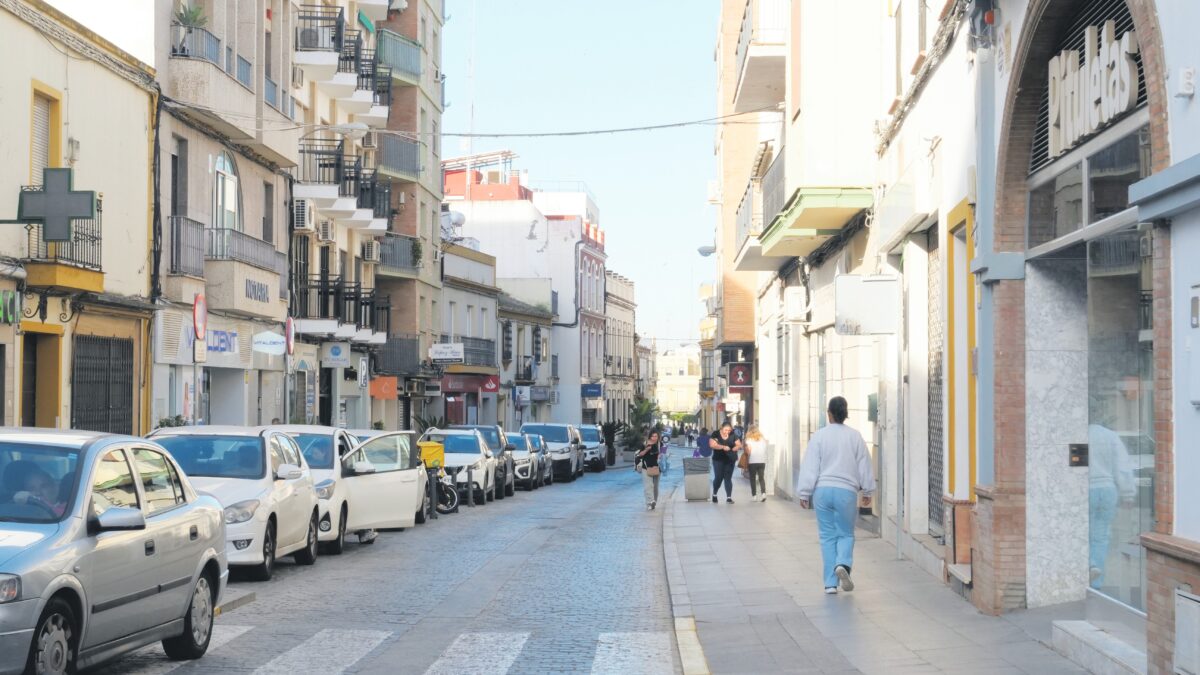 Calle Mairena a la altura de la Callejuela del Carmen. Miriam García