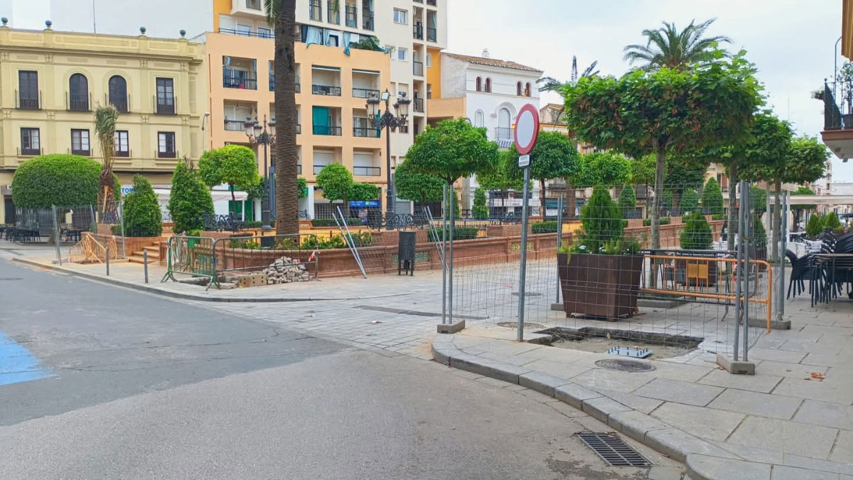 Iniciados los trabajos para el entoldado de La Plazuela