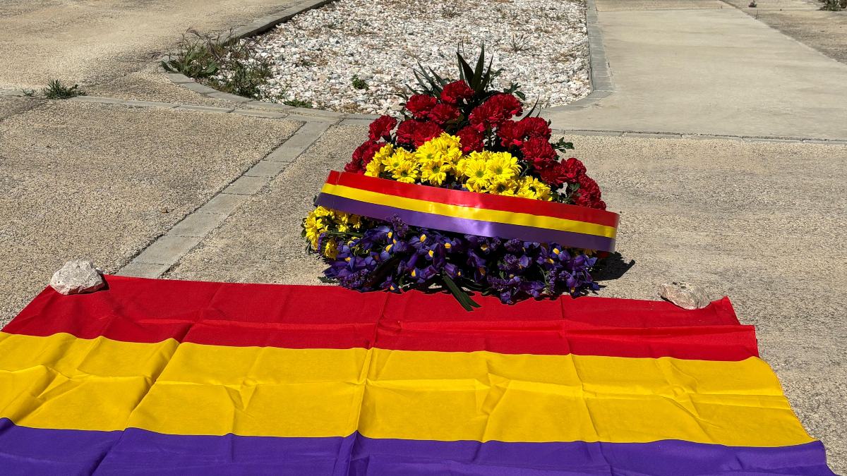Izquierda Alcalareña denuncia el incumplimiento de la Ley de Memoria Democrática