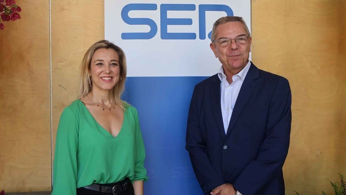 La Feria de Alcalá protagoniza un programa especial de ‘Hoy por Hoy Sevilla’ desde la Caseta Municipal