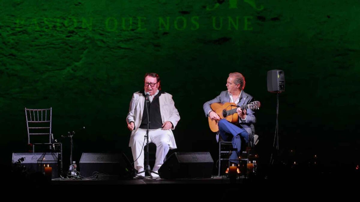 El Festival Manolito de María llena de arte jondo los jardines del Riberas del Guadaíra
