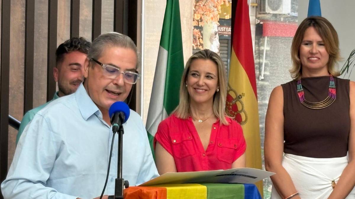 Miguel Ángel Barcelona reivindica una Alcalá «donde nadie tenga que ocultarse» en el Orgullo 2026