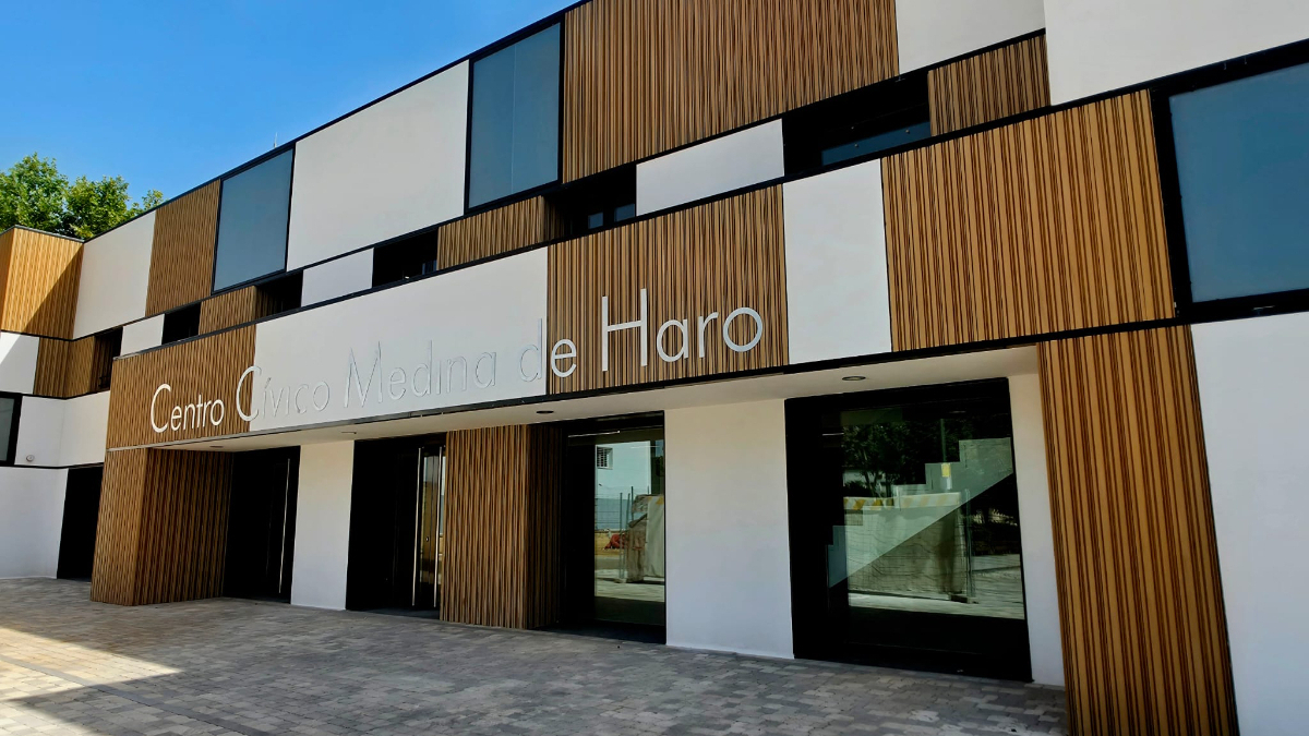 Fachada del Centro Cívico Medina de Haro de Alcalá