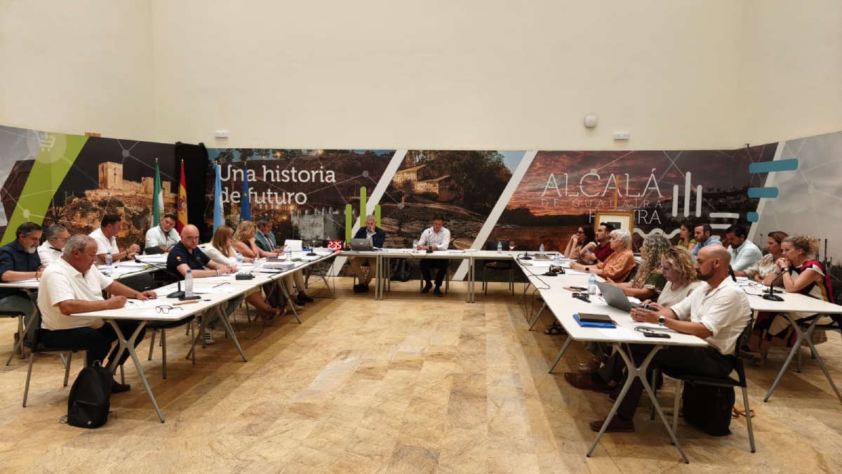 Pleno ordinario del mes de julio del Ayuntamiento de Alcalá de Guadaíra celebrado en el Auditorio Riberas del Guadaíra. Cedida